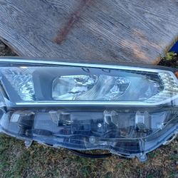 2022 Toyota Rav4 OEM Original Rt Passengerside Headlight