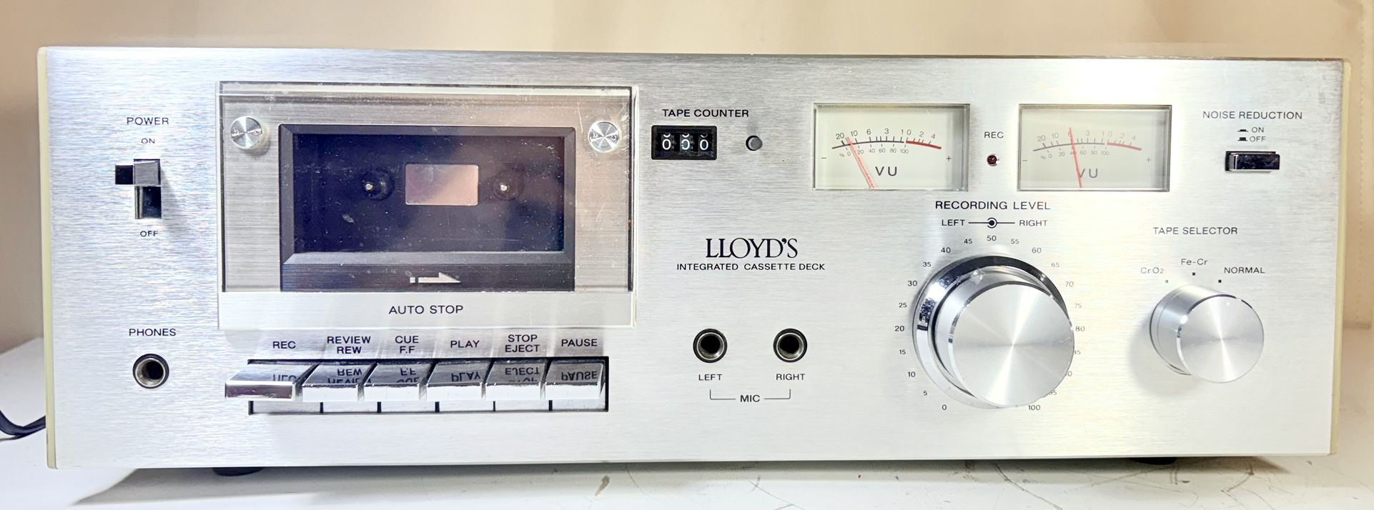 LLOYD’S H522 Integrated Cassette Deck