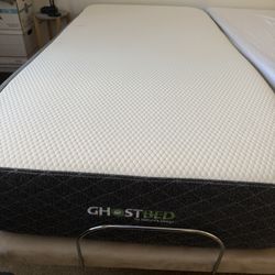 Adjustable Bed; Hospital Bed With Very Comfortable Mattress