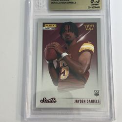 JAYDEN DANIELS 2024 Panini Instant Studio Rookies GEM MINT 9.5 Beckett Rookie Card Washington Commanders NFL Football /1672