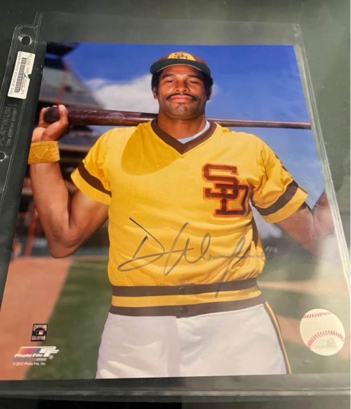Dave Winfield Autographed San Diego Padres 8-10 Photo