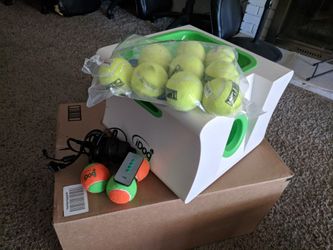 Idogmate automatic tennis ball launcher