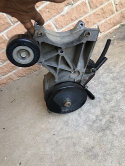Power steering pump 00-06 suburban