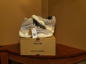 Yeezy 500 Size 9