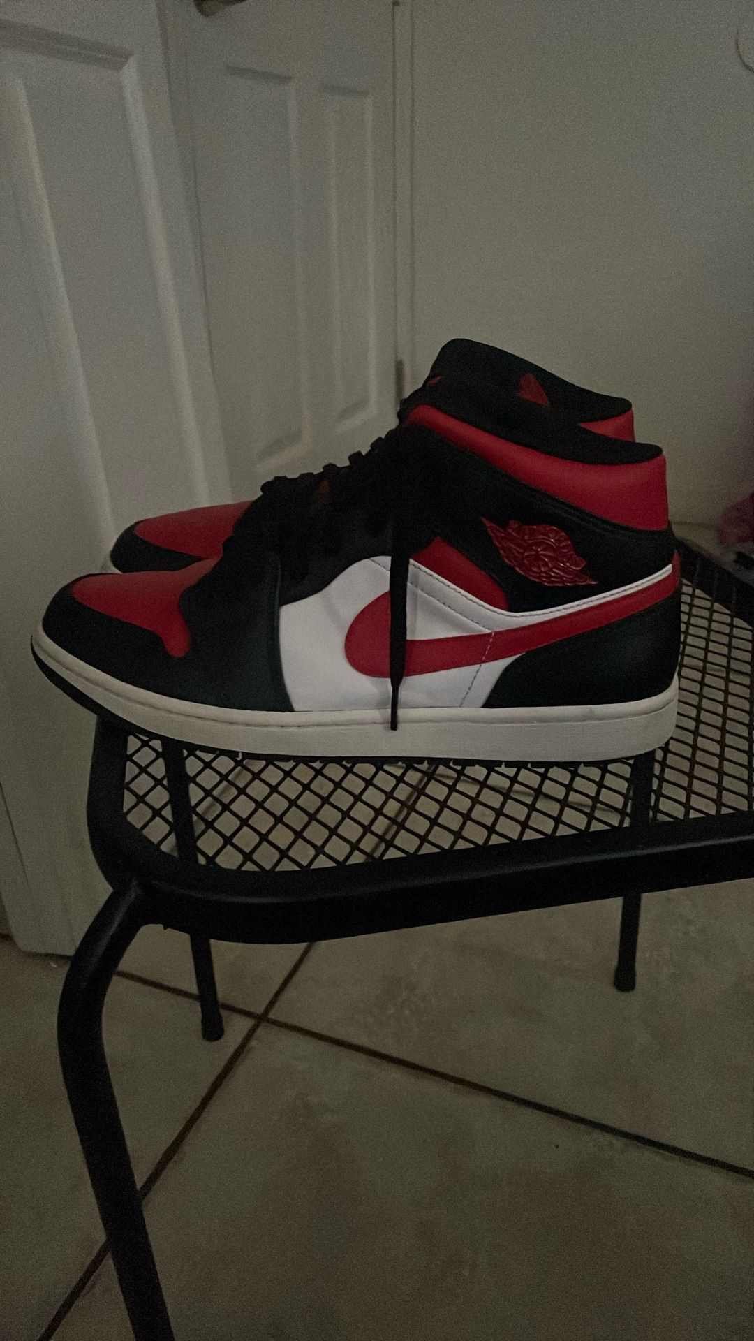 Air Jordan 1 Mid “Reverse Bred”