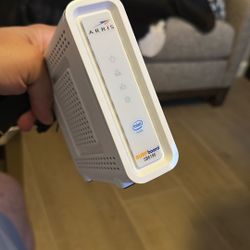 Arris Surfboard SB6190 Cable Modem