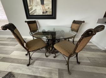 Round Glass Dining Table With 4 Chairs