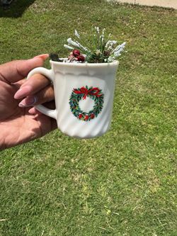 Salem Porcelle Milk Glass Mug