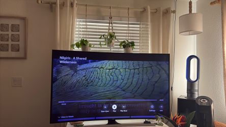 65 inch Samsung curved Smart TV UHD