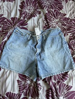 Women’s Shorts Size 10