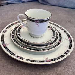 Royal prestige midnight mood, China place setting for 7+  