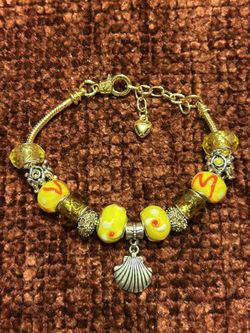 Yellow Seashell Charm Bracelet