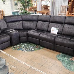 Recliner Sectional!!