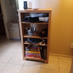 Bookshelf/organizer Shelf