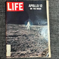 Collection Of Old LIFE Magazines