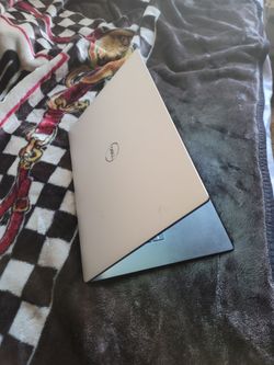 Dell XPS: Intel Core i7, GTX 1650, TypeC, Windows11 V-25H2. MS-office.