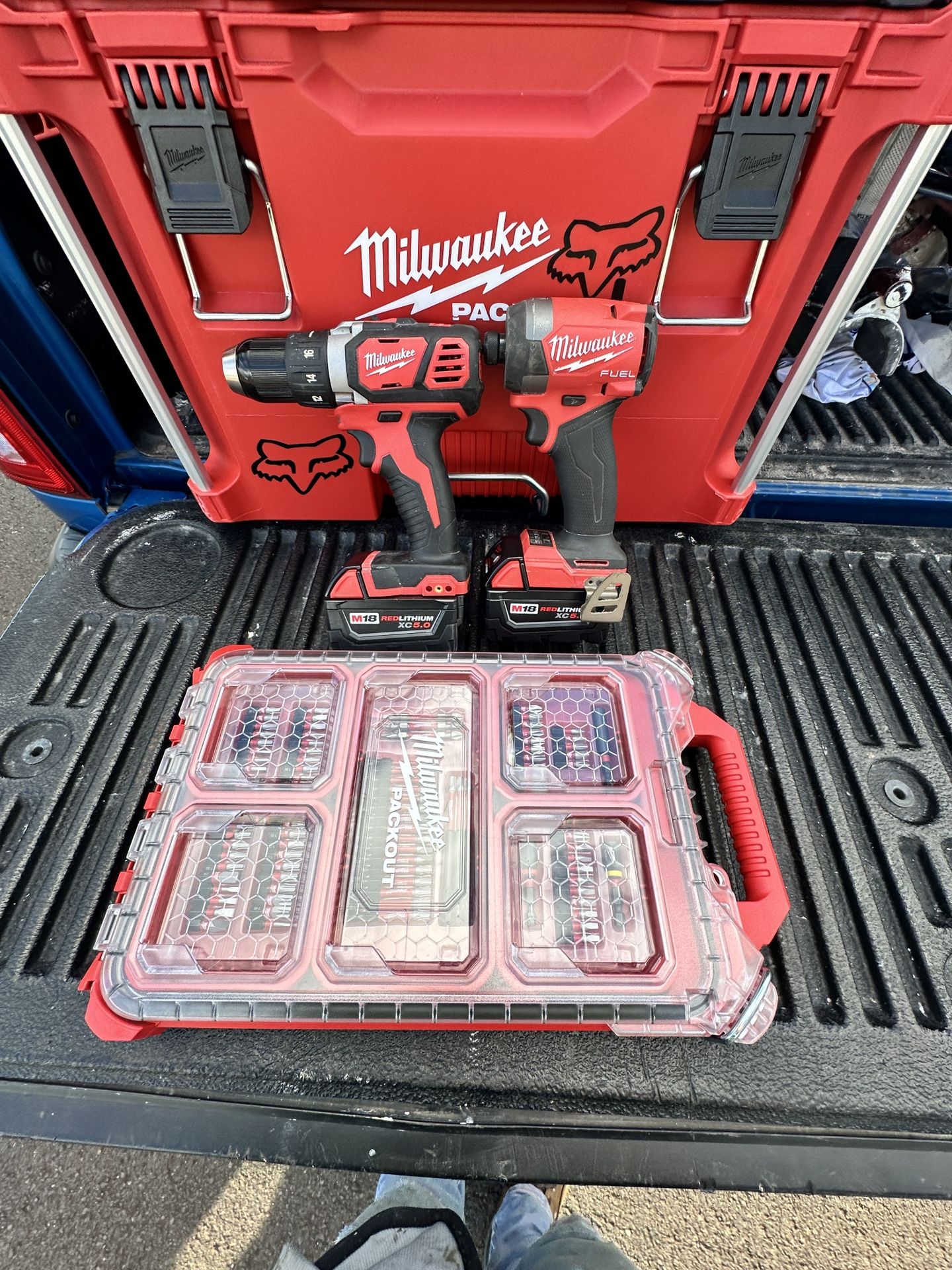 Miluakee Pack out Set