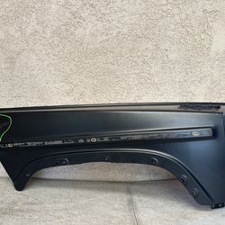 2019 2020 2021 2022 2023 MERCEDES-BENZ G63 W463 G550 RIGHT PASSENGER FENDER OEM