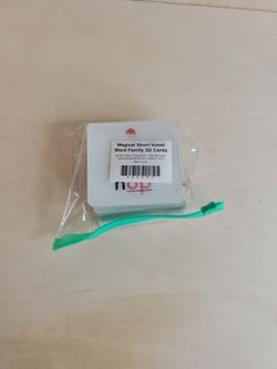 Word Family Short Vowel 3D Cards. 