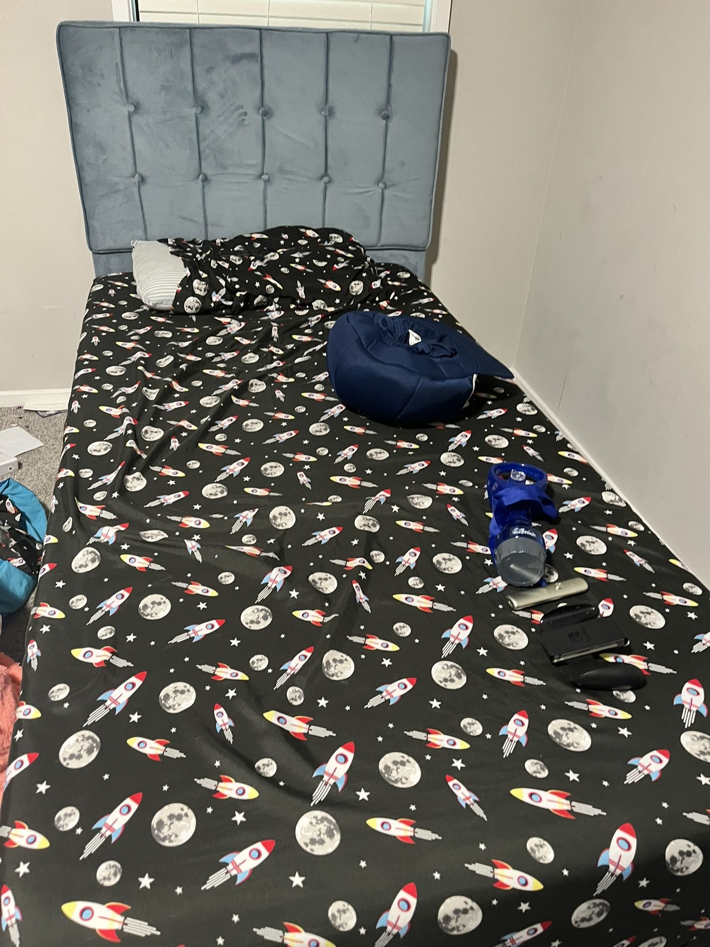 Blue Velvet Twin Bed Frame With Wood Slacks