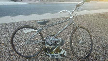 Aardbei Wortel Patch Titan Titanium BMX mini racing bike for Sale in Chandler, AZ - OfferUp