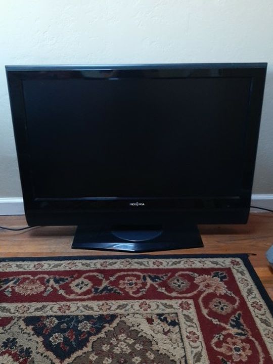 Free 32" Insignia TV!