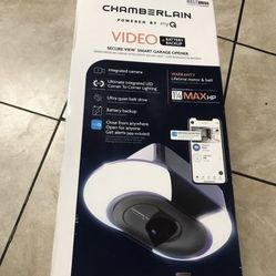 Brand New Chamberlain B6753T Smart Garage Door Opener 1.25 HP Belt Drive With Camera Backup Battery Remotes 
