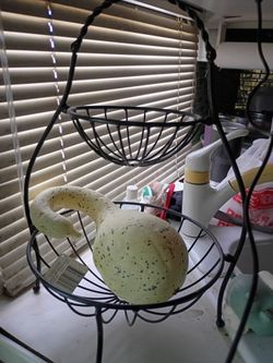 Black Metal 2-Tier Fruit Basket Stand
