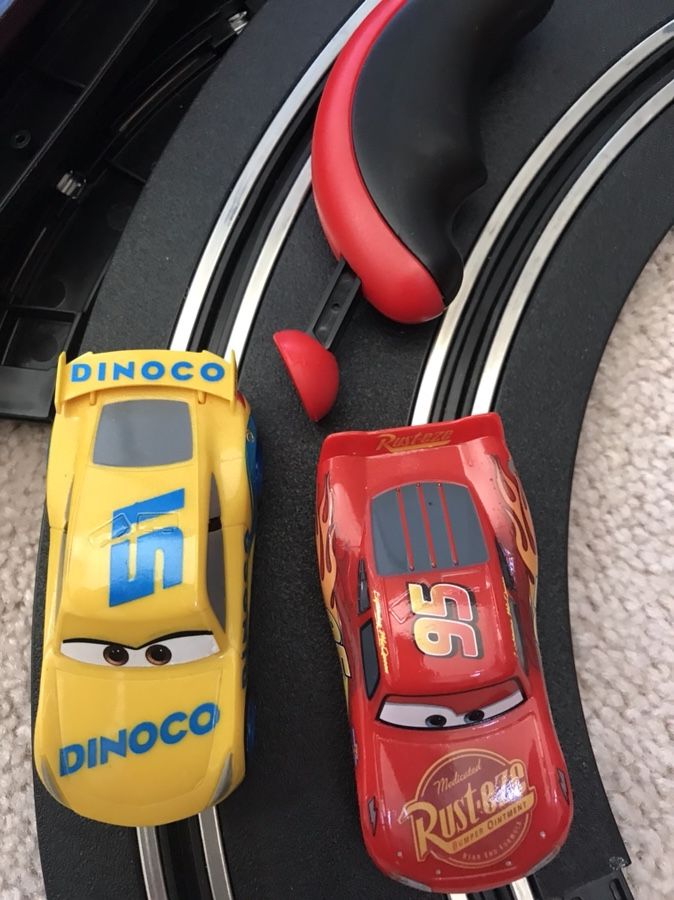 Disney Cars Lightning McQueen Dinoco toy #95 race color changing car -  green not red for Sale in Phoenix, AZ - OfferUp