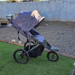 ***NEW***Joovy Zoom Lightweight Jogging Stroller. 