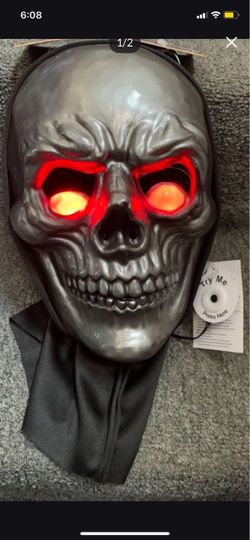 Light-Up Skull Halloween Mask
