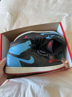 WMNS AIR JORDAN 1 HIGH OG ‘NC to CHI’