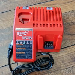 Milwaukee M12 And M18 Battery Charger 