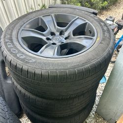 Dodged Ram 1500