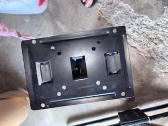 Multiple size TV mounts for the wall