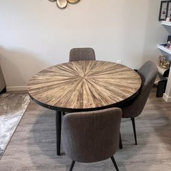 Dining table and 3 chairs 