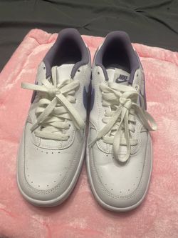 Women’s Nike court visions