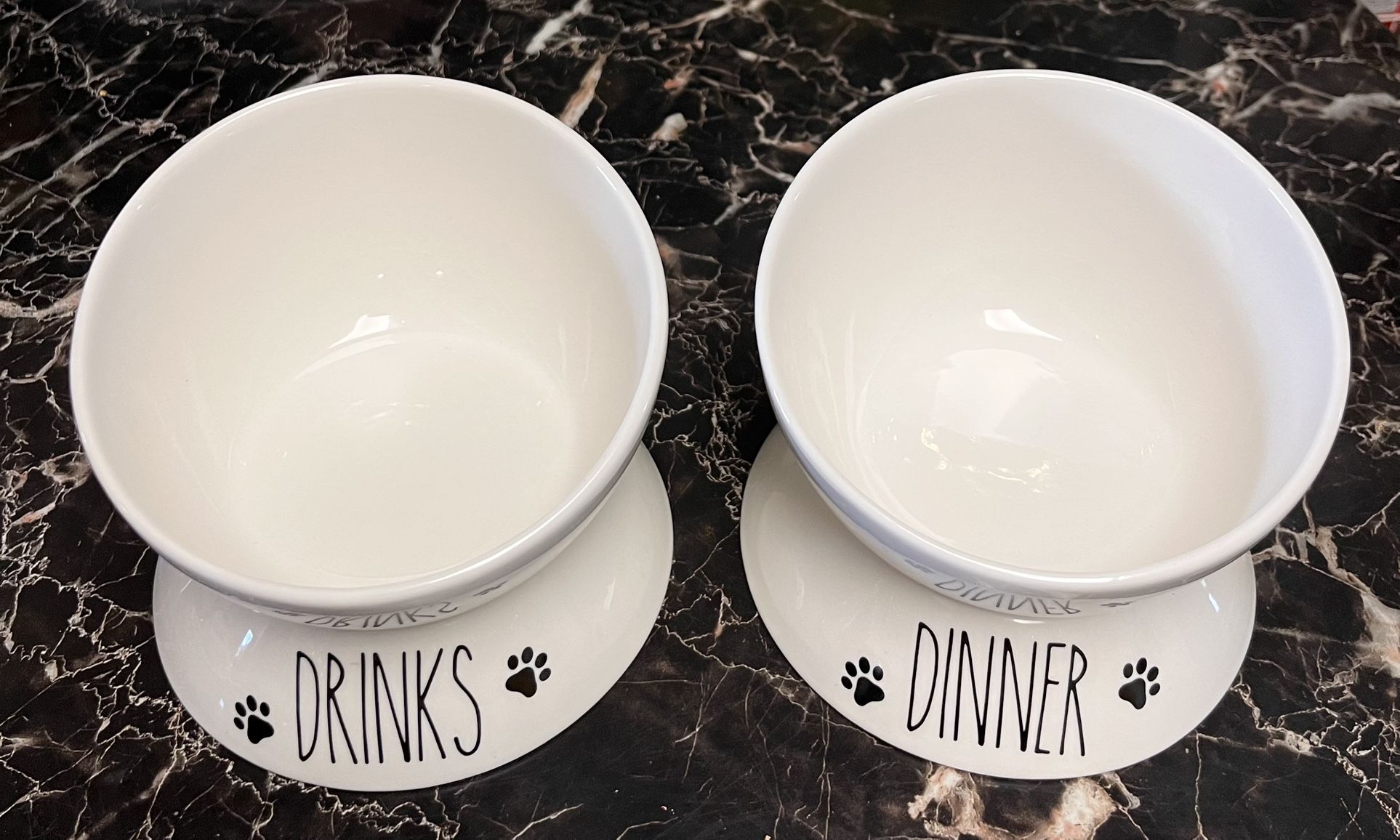Nice, Like New Glass Prefurred Pet Elevated Food and Water Bowl Set for Cats and Small Dogs.