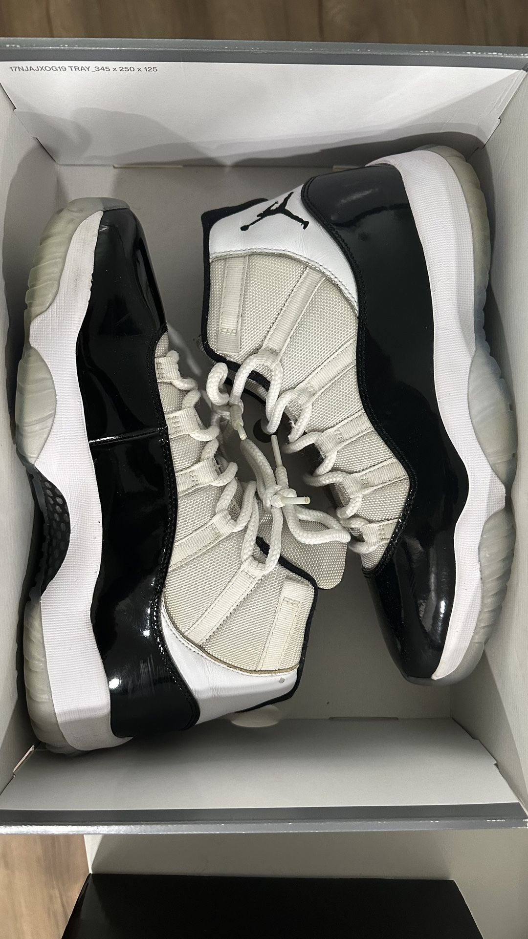 2018 Jordan 11 Concord