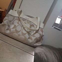 Anyone Want A Great Deal On A Coach Bag My Bf Bought Me  After Cheating On Me?!