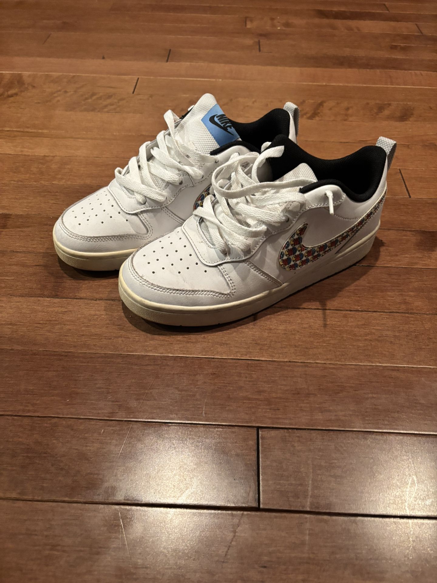Nike Court Borough Low 2 Size: 6Y