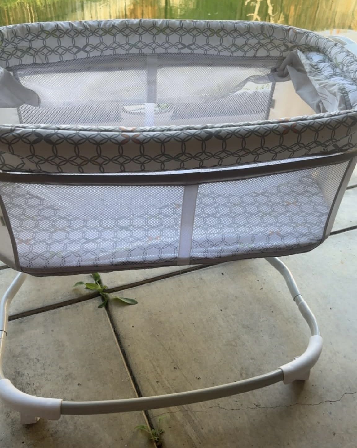 Nice Bassinet