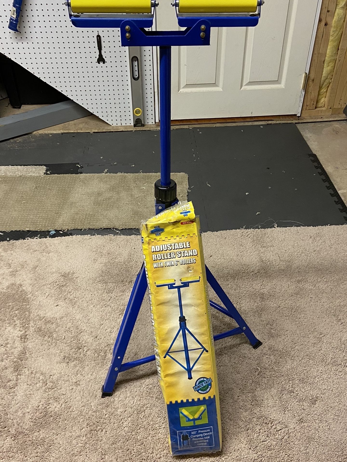 Adjustable Roller Stand Set