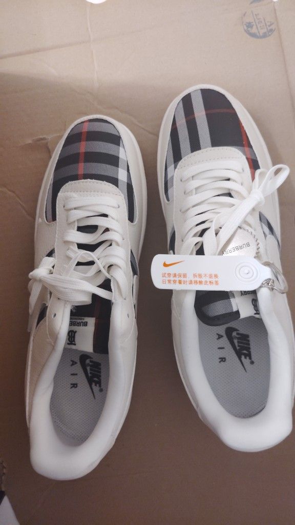 Nike Air Force 1 Custom Burberry