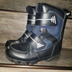 Snow Boots Size 2