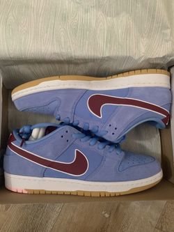 Nike Phillies Dunks Size 9.5
