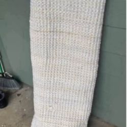 Great Moving Deal Like New White And Beige Runner Rug 7 Feet Long And 4 Feet In Width