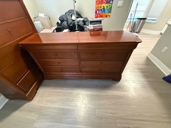 Cherry Wood 6-Drawer Double Dresser