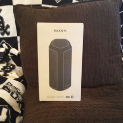 Sony XE300 Bluetooth Speaker (NIB)