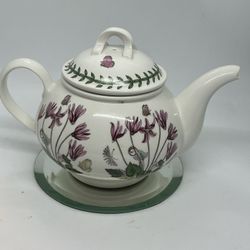 PORTMEIRION BOTANIC GARDEN CYCLAMEN FLOWERS 5 1/2” TALL TEAPOT 33 oz PREOWNED